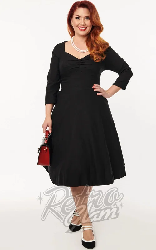 Unique Vintage Queen Anne Swing Dress in Black