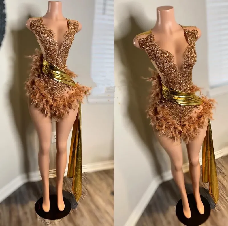 Gold Luxury Short Prom Homecoming Dresses Sparkly Crystal Beaded Feather Black Girl Birthday Gown vestidos de gala mujer Gold Luxury Short Prom Homecoming Dresses Sparkly Crystal Beaded Feather Black Girl Birthday Gown vestidos de gala mujer